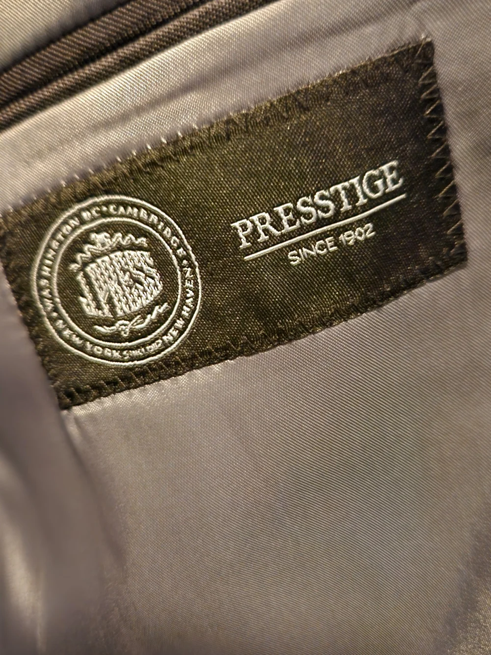 Men's J Press Charcoal Pinstripe Suit 40R
